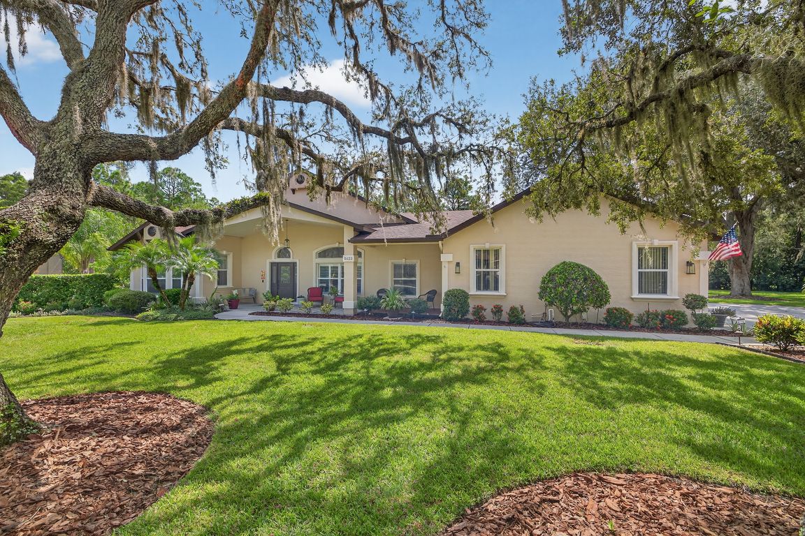 next background image