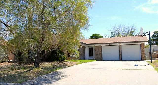 1st image of 1052 Quinault Dr