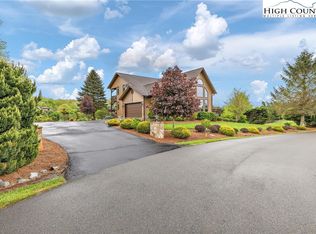 931 Scenic Dr, Vilas, NC 28692