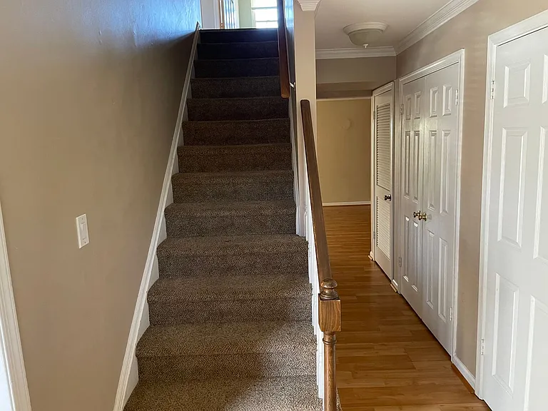 925 Sir Wilfred Cir — Photo 7