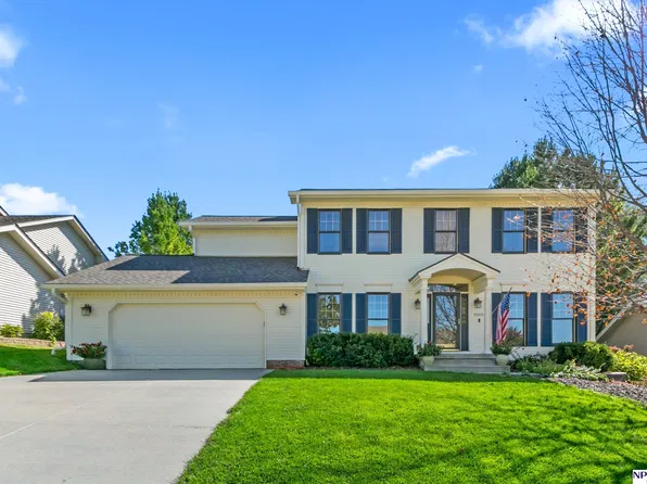 15825 Howard St, Omaha, NE 68118