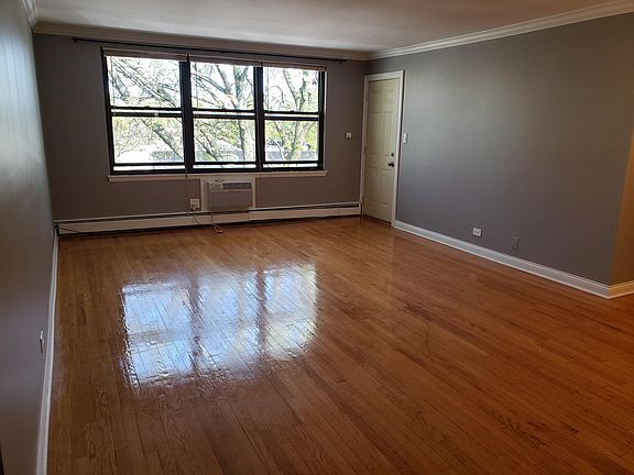 2nd image of 1600 W Jarvis Ave APT 2B