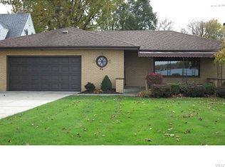 4824 E River Rd, Grand Island, NY 14072