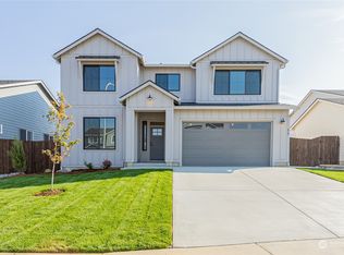 610 Cardinal Ave, Winlock, WA 98596