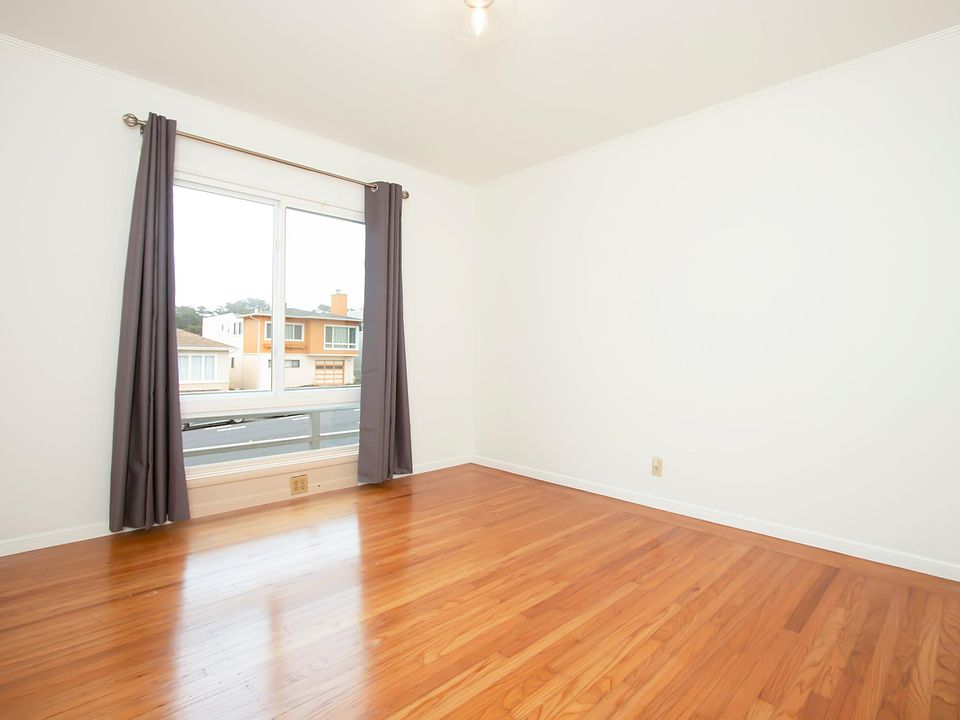 1st image of 646 Southgate Ave