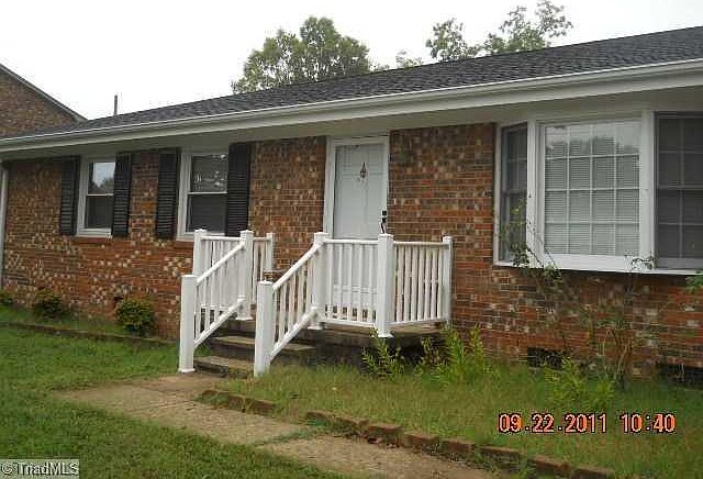 1st image of 1007 Lorraine Dr