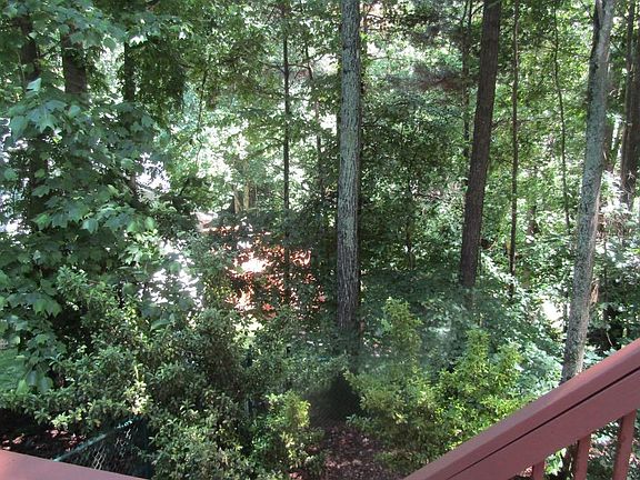 2nd image of 508 Woodland Trce