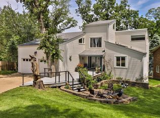 16 Burgundy Dr, Lake Saint Louis, MO 63367