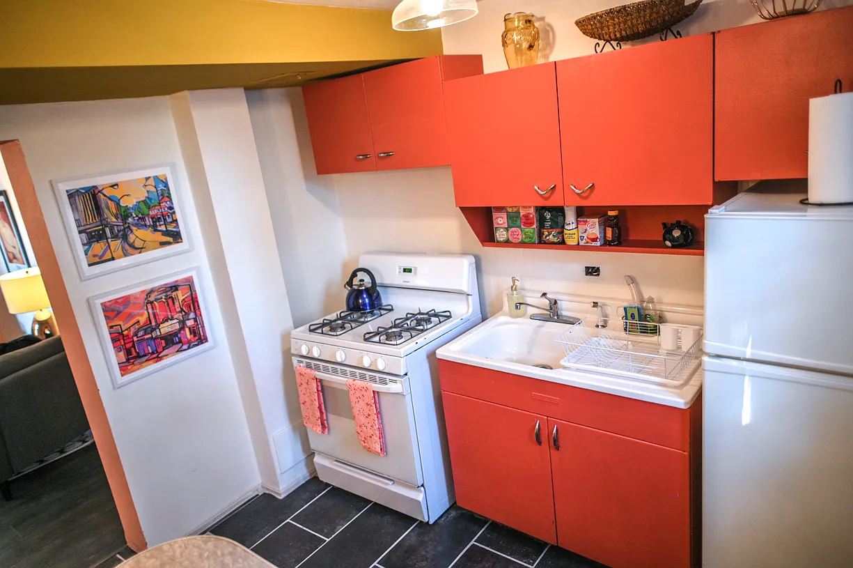 1 bed, 500 sqft, $1,200 — Photo 4