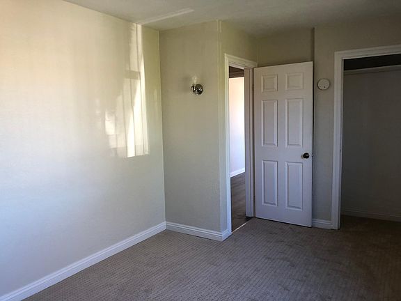5th image of 11916 209th St