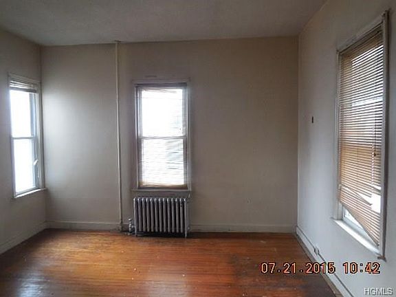 3rd image of 438 S 6th Ave