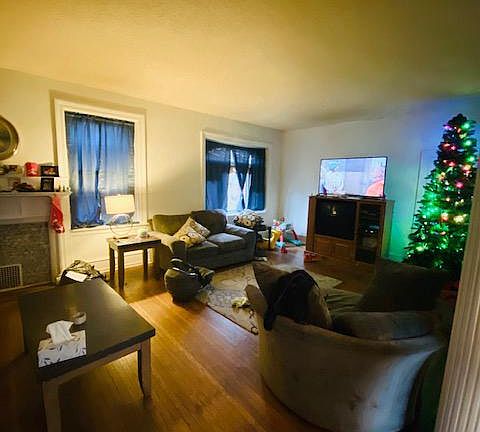 4th image of 1134 Foulkrod St