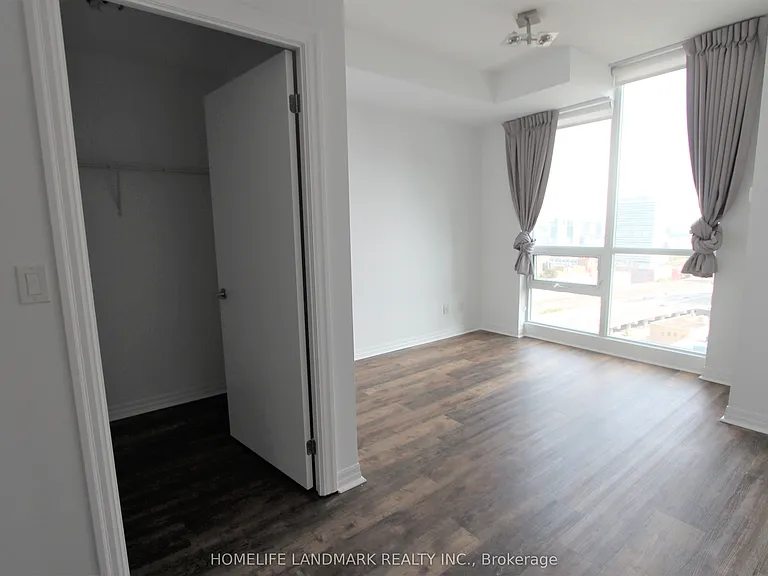 12 Yonge St #2604 — Photo 8