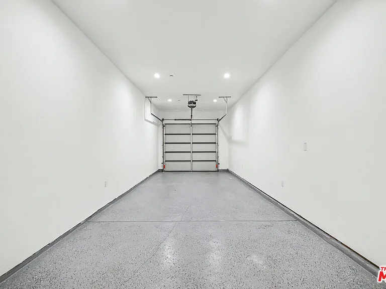 1907 S Corning St #1 — Photo 12