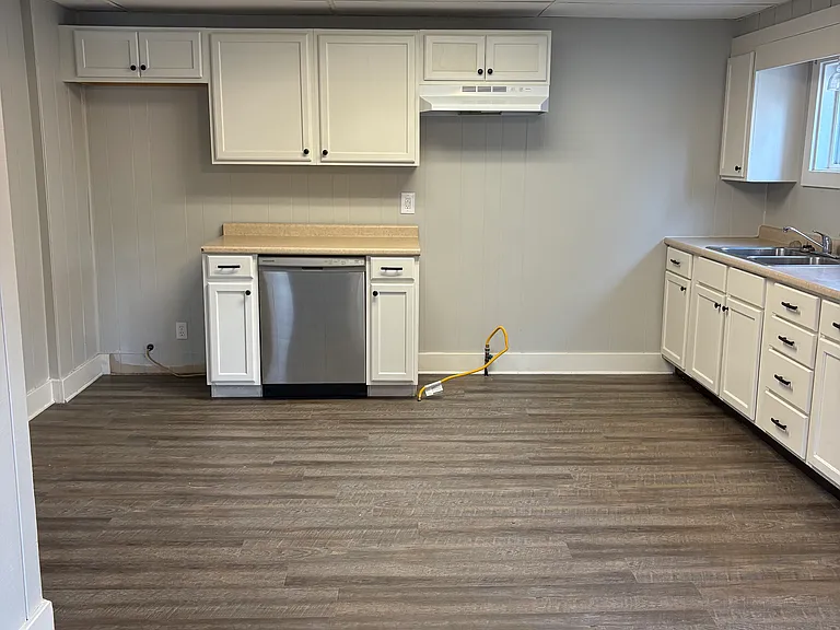 403 S McKinley Ave — Photo 8