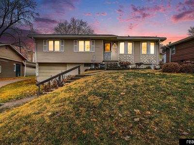 7210 Wood River Dr, Omaha, NE, 68157