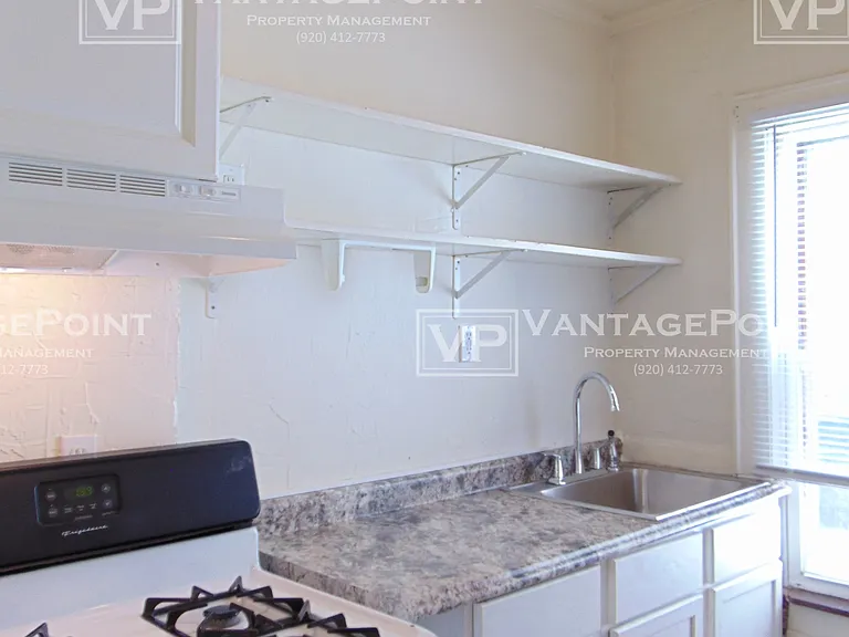 605 W Walnut St #2 — Photo 12