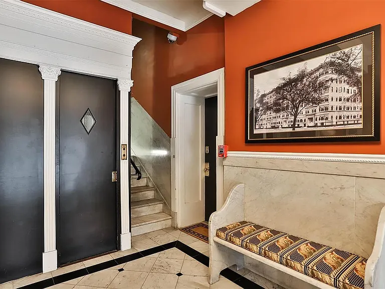 14 N Kingshighway Blvd #B1 — Photo 16