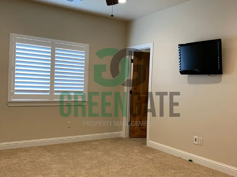11164 Carrolton Rd — Photo 29