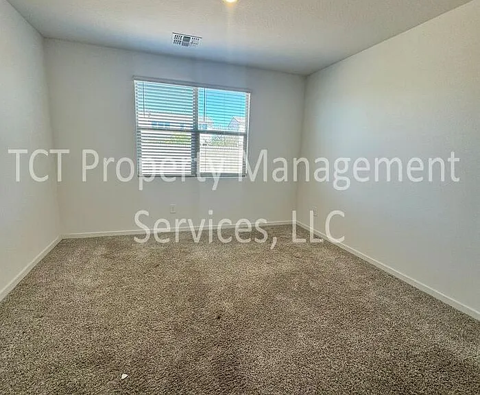 35623 N Seedling St — Photo 10