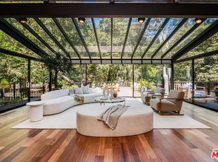 681 Brooktree Rd, Santa Monica, CA 90402