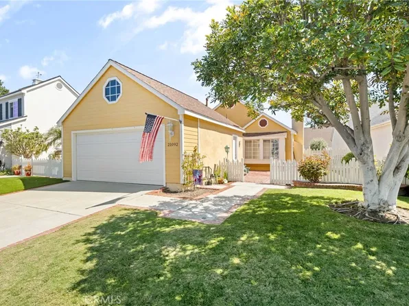 21092 Cedar Ln, Mission Viejo, CA 92691