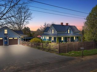 1360 Cora Ln, Gray, TN 37615