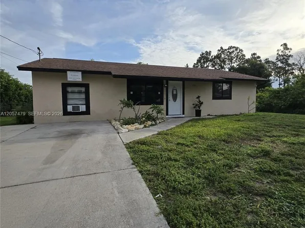 2816 9th St SW, Lehigh Acres, FL 33976