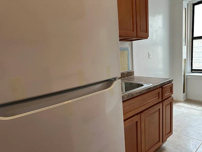 2160 Wallace Ave #6K — Photo 6