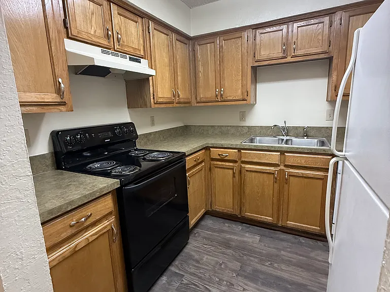 721 Avenue A #9 — Photo 8