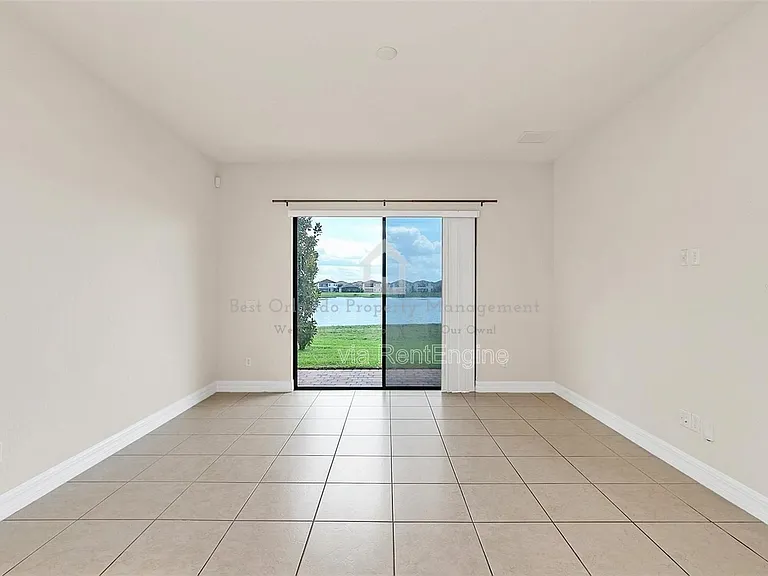 10466 Stapeley Dr — Photo 14
