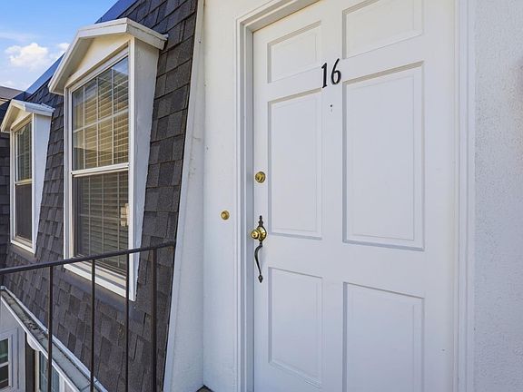 2nd image of 1915 Mount Vernon Ct APT 16
