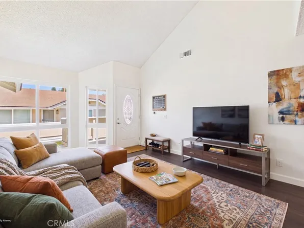 7735 Briarglen Loop Unit D, Stanton, CA 90680