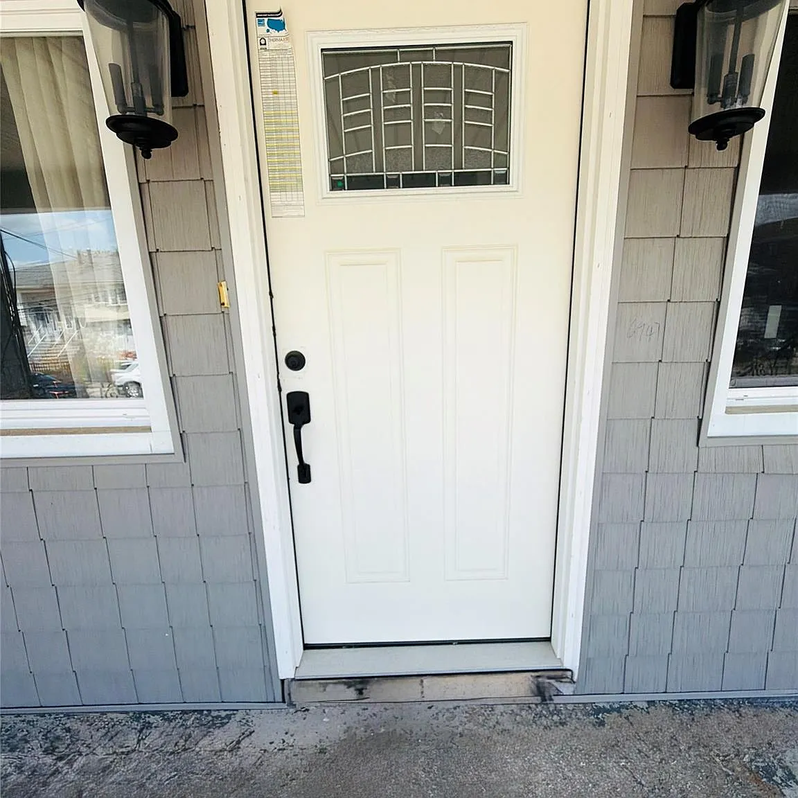 3 bed, 1.0 bath, 1617 sqft, $3,600 — Photo 3