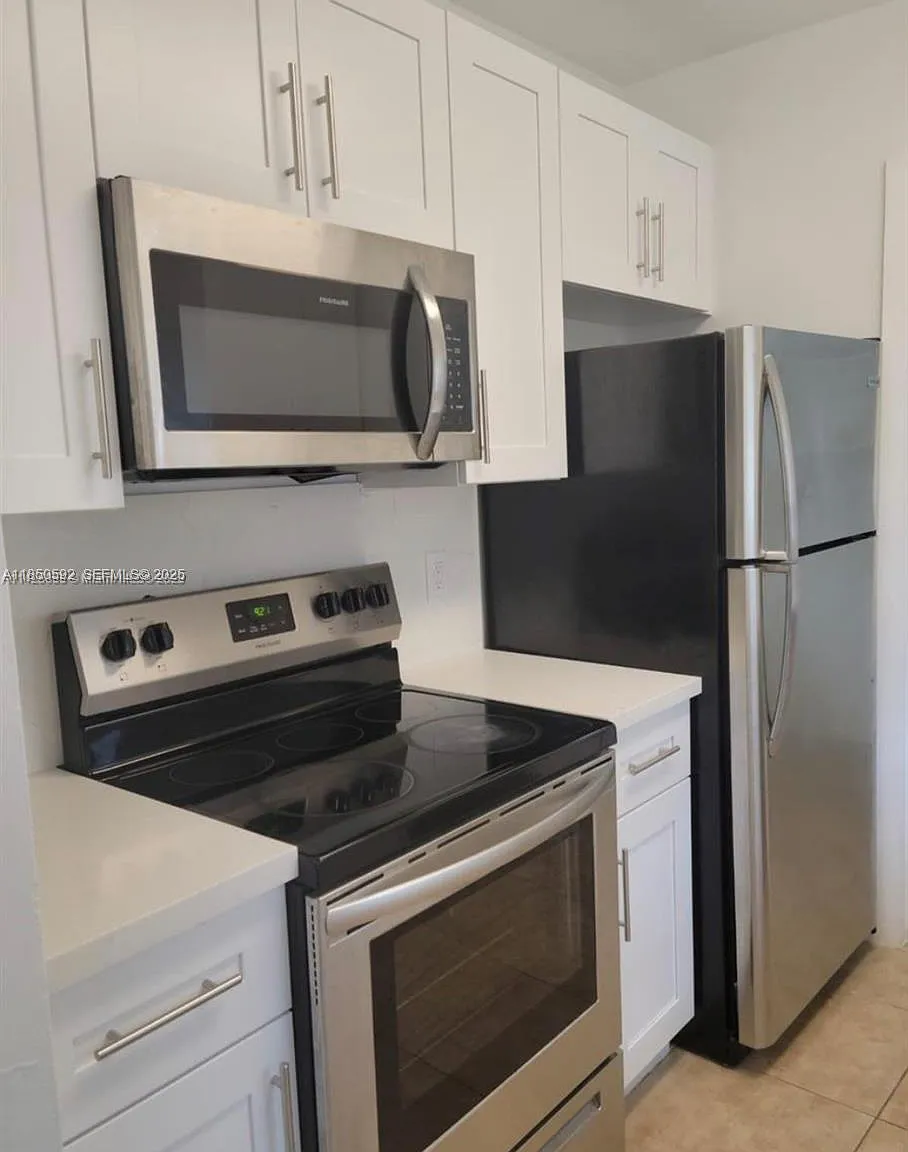 2 bed, 1100 sqft, $2,250 — Photo 1