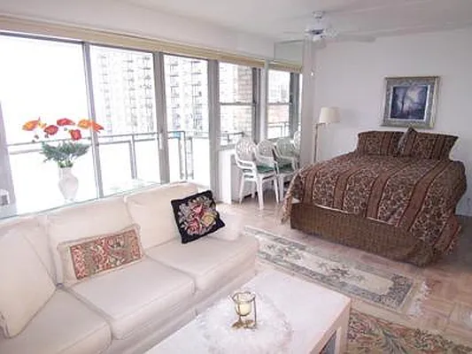 Rented by Vipler Realty | media 13