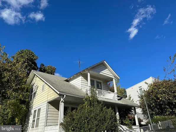 3111 19th St S, Arlington, VA 22204