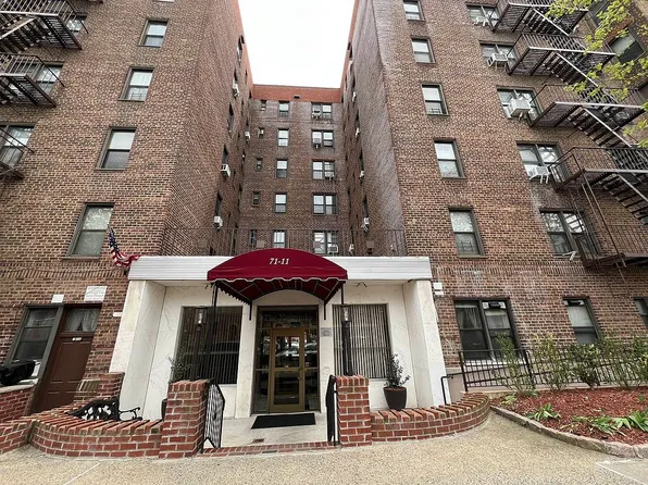 7111 Yellowstone Blvd APT 2G, Flushing, NY 11375
