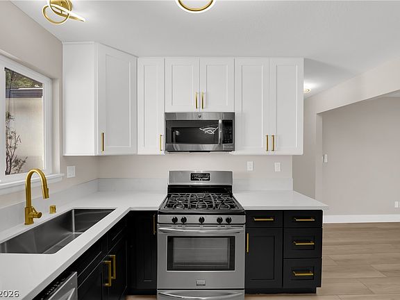 5th image of 2109 Jansen Ave