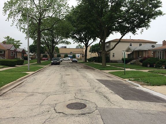 4th image of 607 Frederick Ave