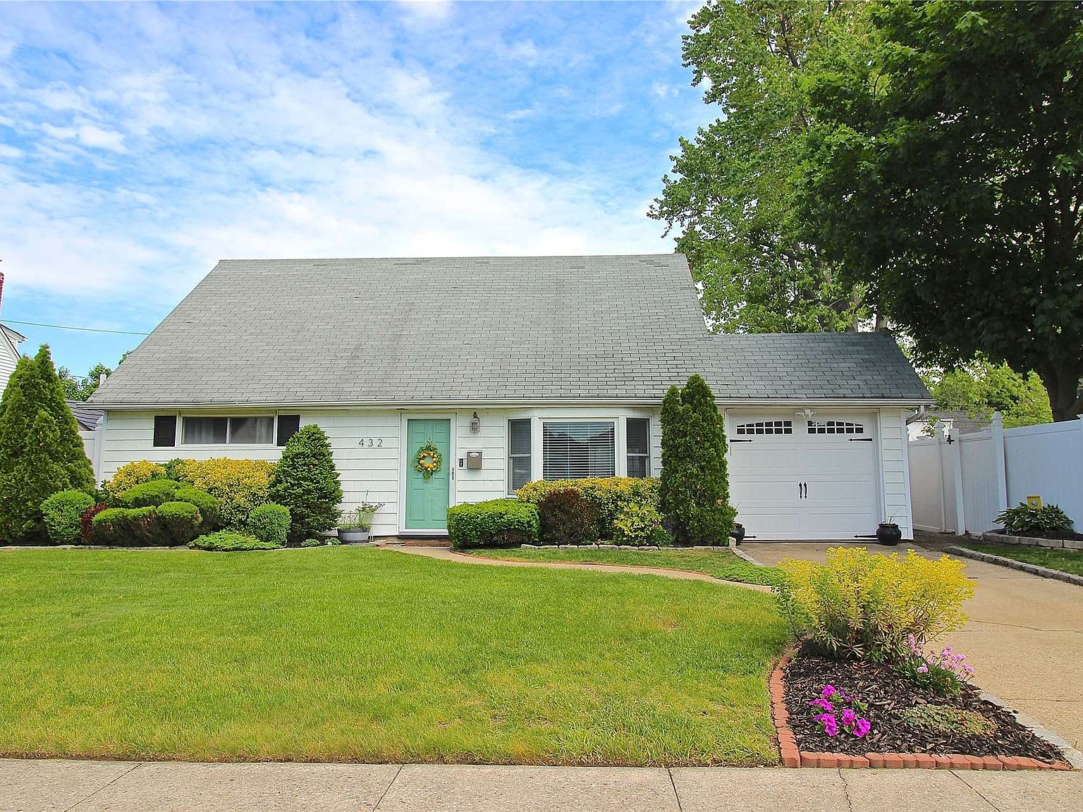 432 Davis Place, Bethpage, NY 11714 Zillow