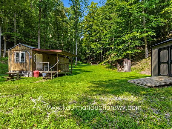2nd image of 1085 Dry Fork Rd