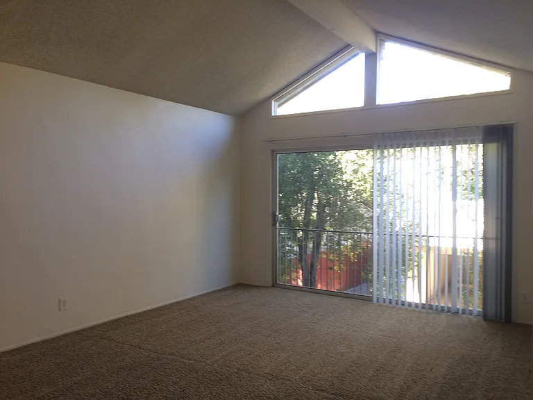 4221 4th Ave — Photo 32
