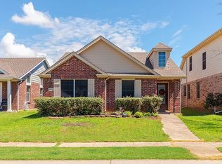 8833 Wayne St, Aubrey, TX 76227