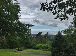 17 Fox Ridge Rd, Kunkletown, PA 18058