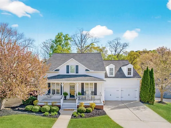 7371 Grand Reunion Dr, Hoschton, GA 30548