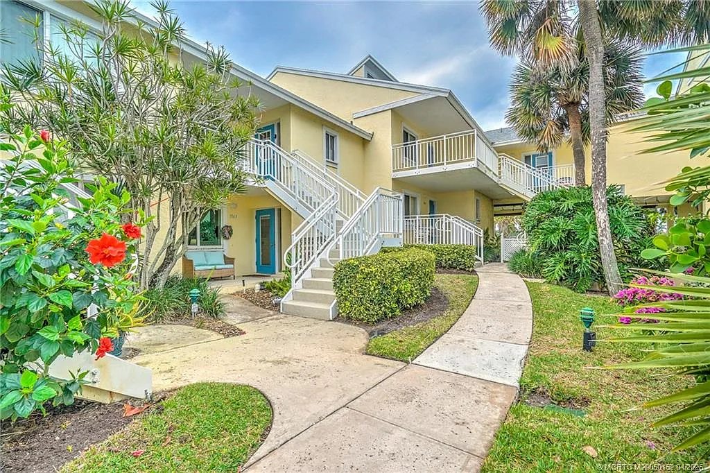 2 bed, 2.0 bath, 873 sqft, $1,800 — Photo 3