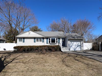 11 Gedney Avenue, Smithtown, NY, 11787