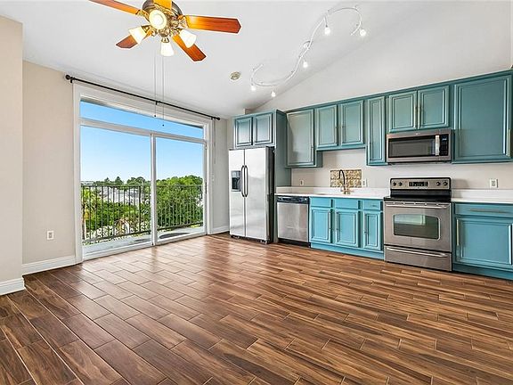4th image of 3456 Cleary Ave Ste 504