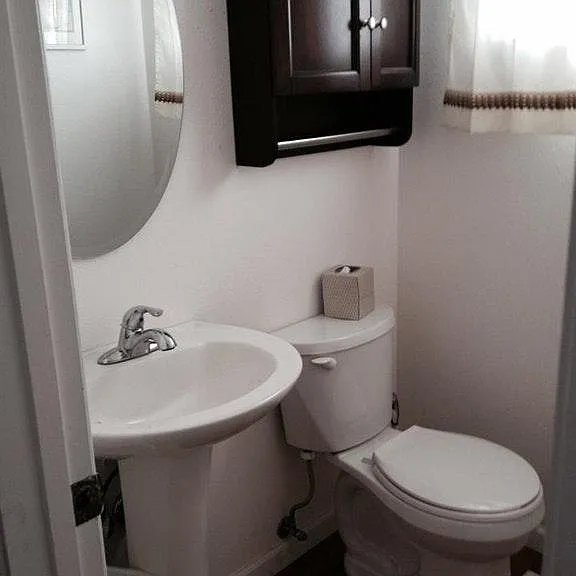 1/2 bath